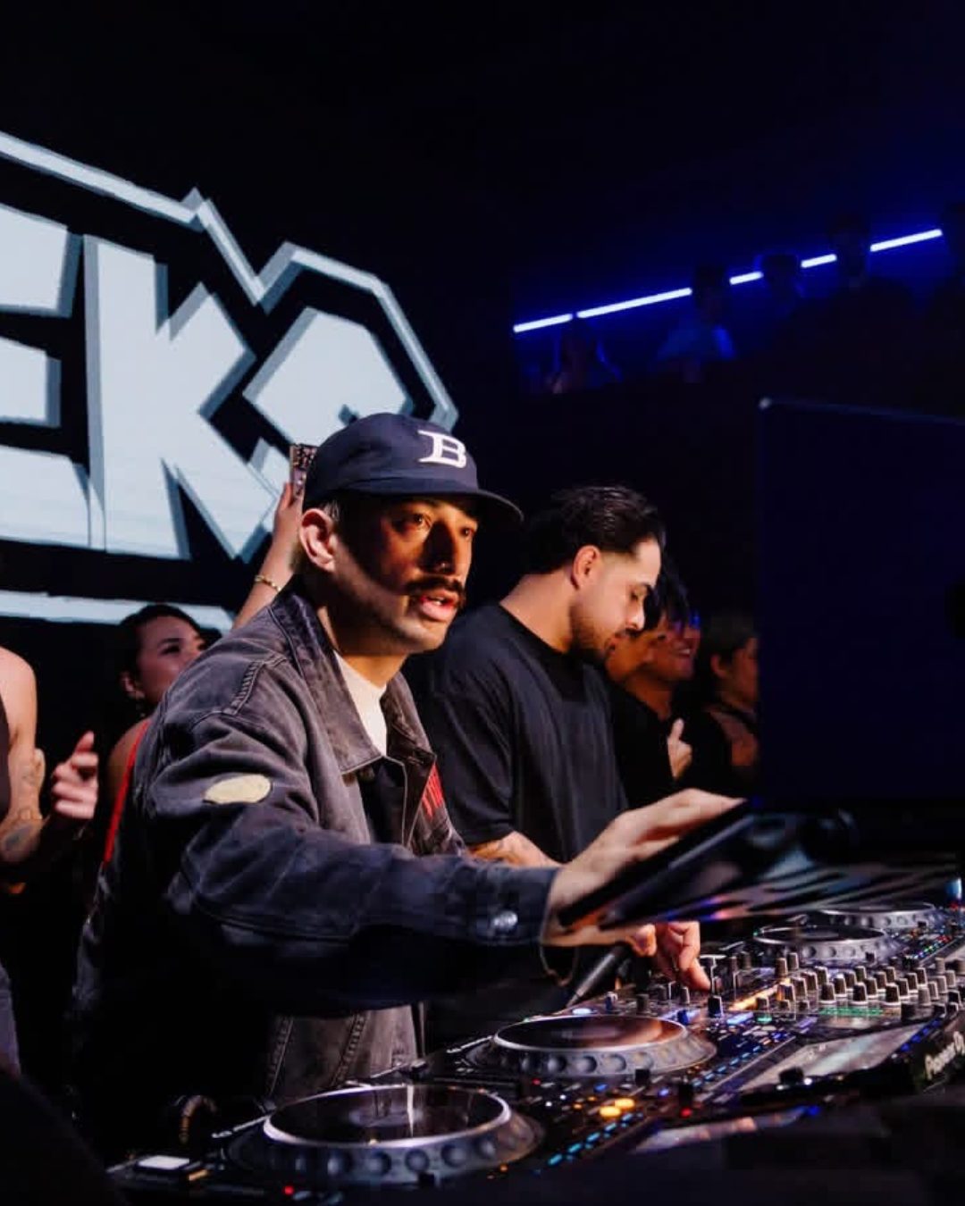 Teeks DJ official live performance photograph 7