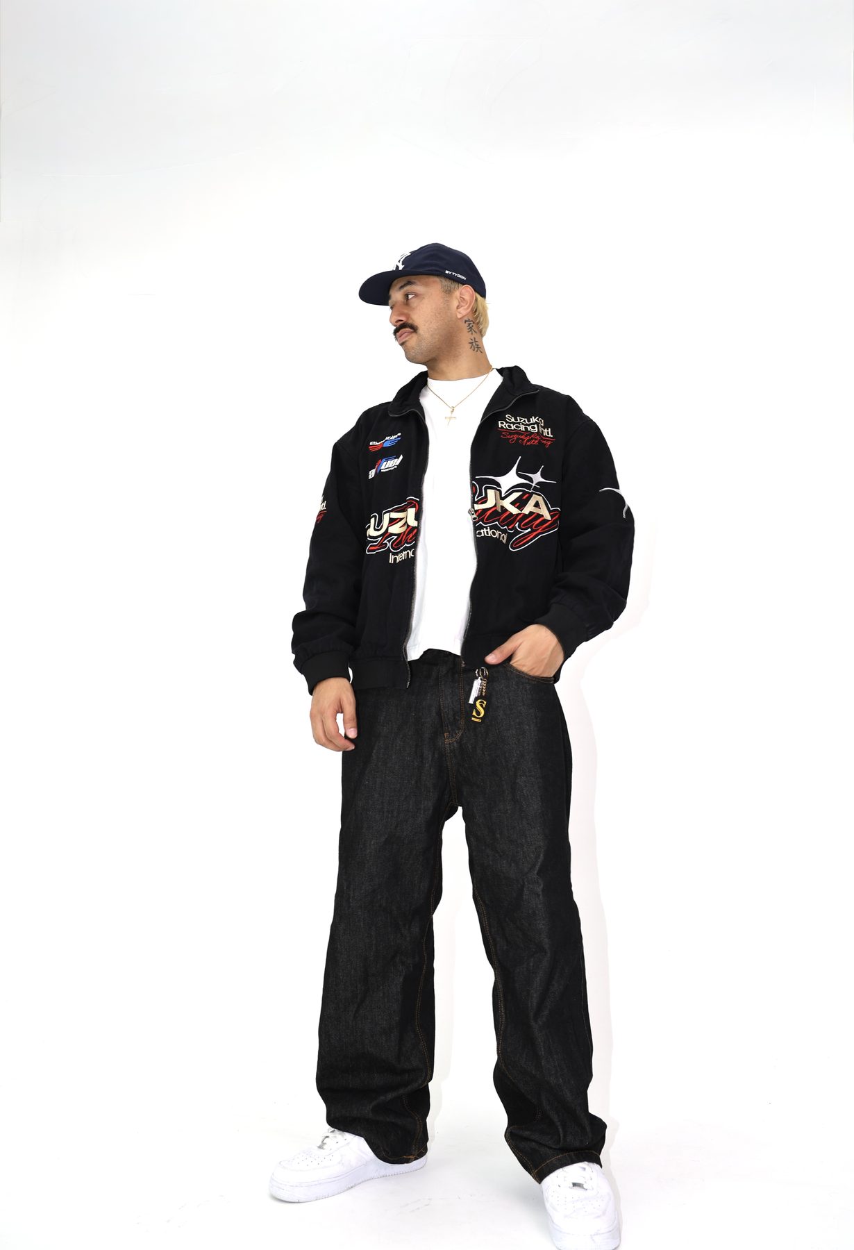 Teeks DJ official studio portrait 3